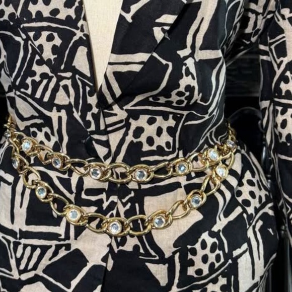 Vintage Elegant Gold Chain Belt with Crystal Accents - Picture 4 of 4